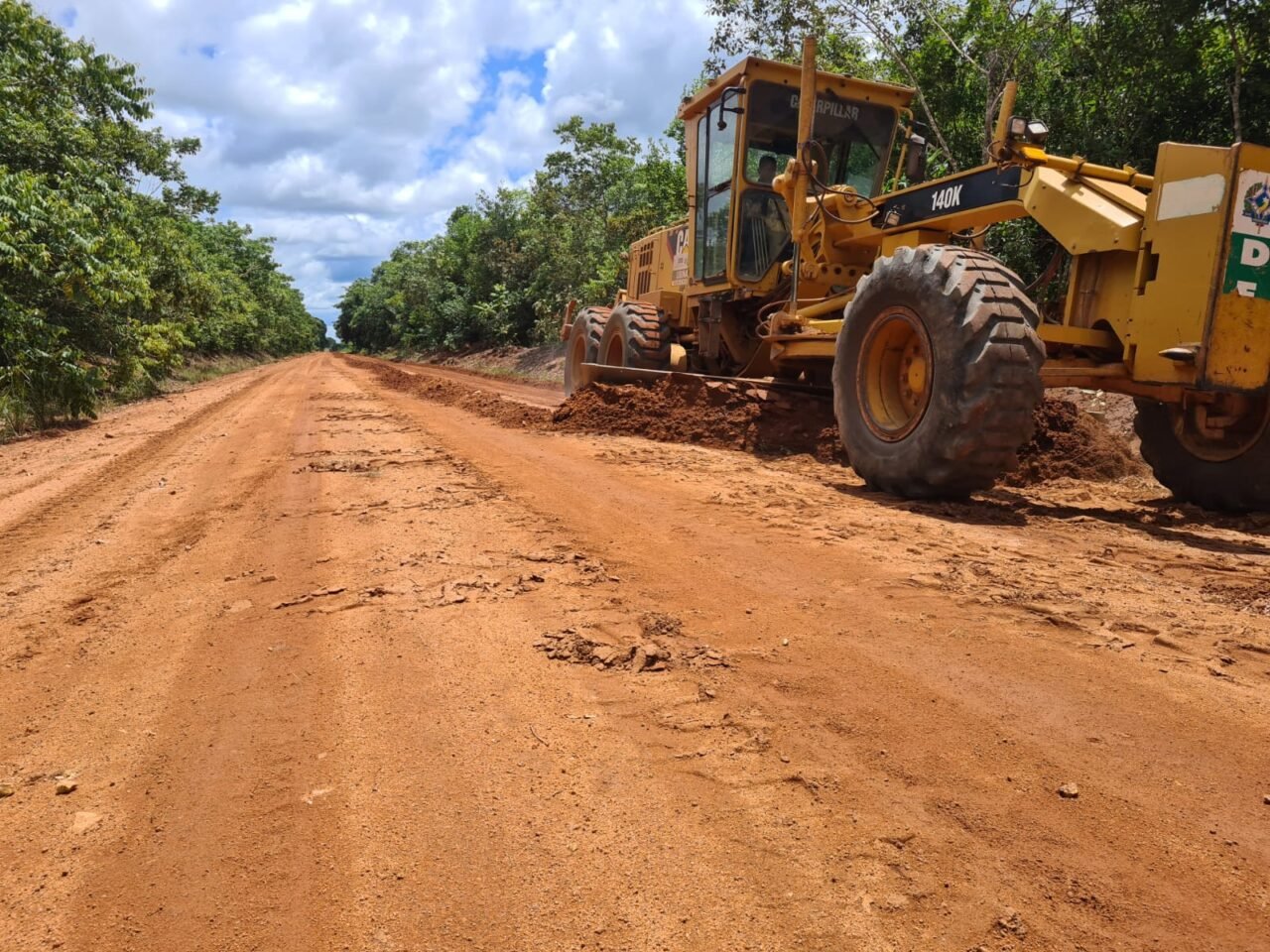 DER inicia recuperação e manutenção da RO-490 em Alto Alegre dos Parecis