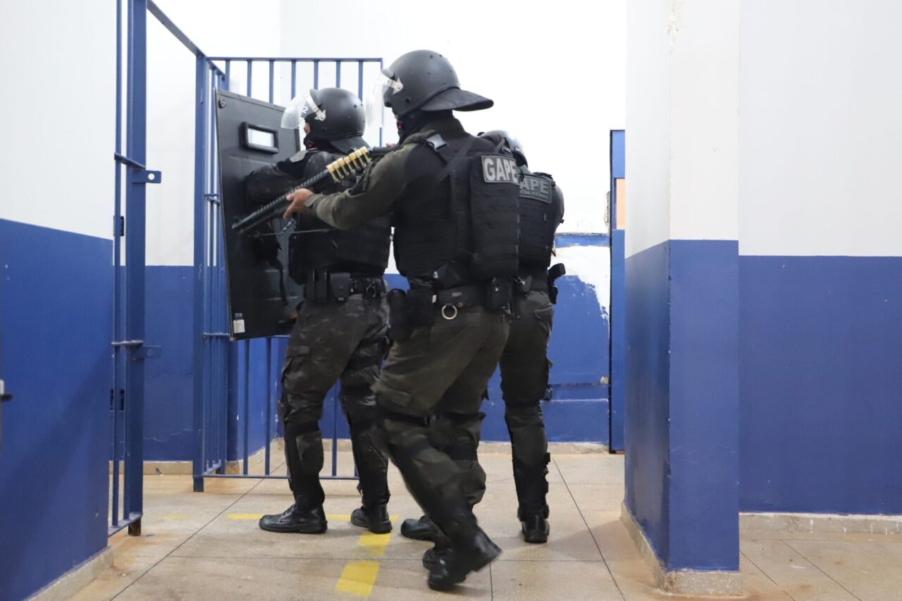 Operação Máximus é realizada em Vilhena para reforçar segurança no sistema prisional