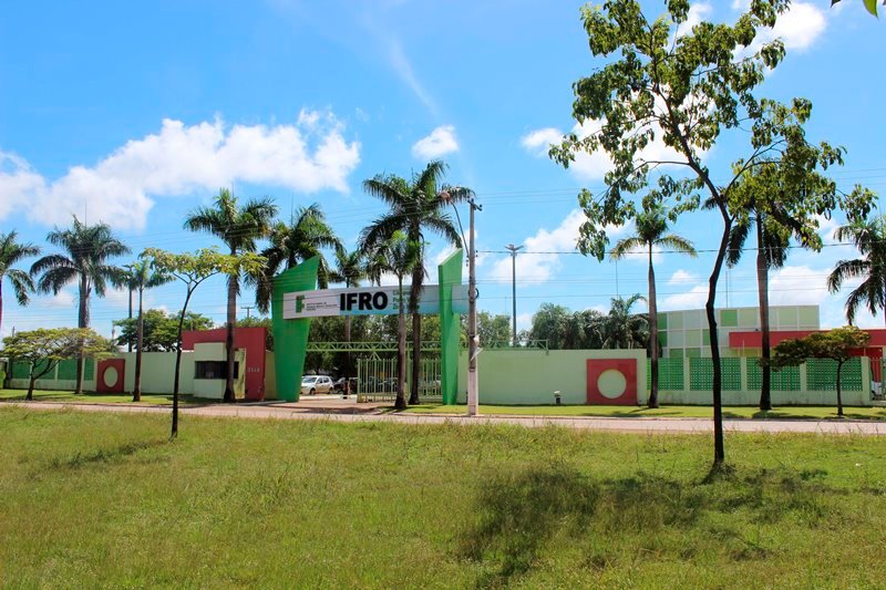 Publicado edital de seleção de bolsistas para atuar no curso de Pedagogia UAB/IFRO