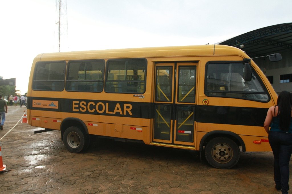 Acordo amplia prazo para regularização de veículos que atuam no transporte escolar em Rondônia