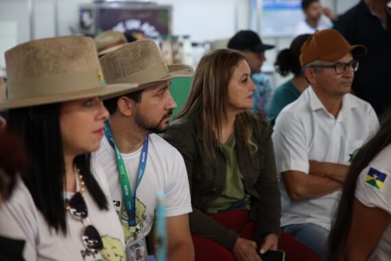 Produtores recebem informações sobre benefícios tributários com programa de incentivo à agricultura familiar