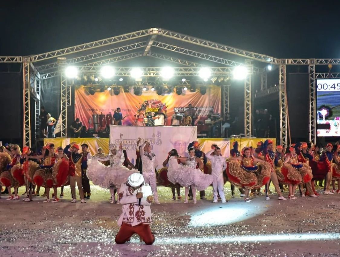 Quadrilha “A Roça é Nossa” evidencia a tradição e leva ao Flor do Maracujá homenagem a São João