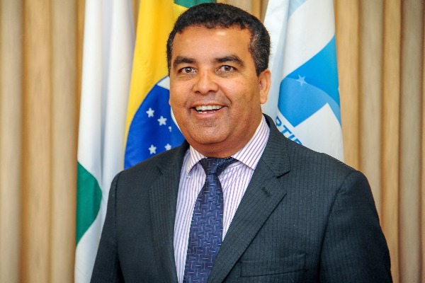 Lindomar Garçon é eleito prefeito de Candeias do Jamari