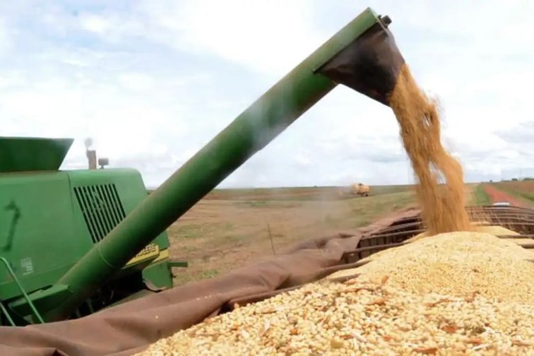 Governo Federal lança Plano Safra 24/25 com R$ 400 bi a agricultura empresarial