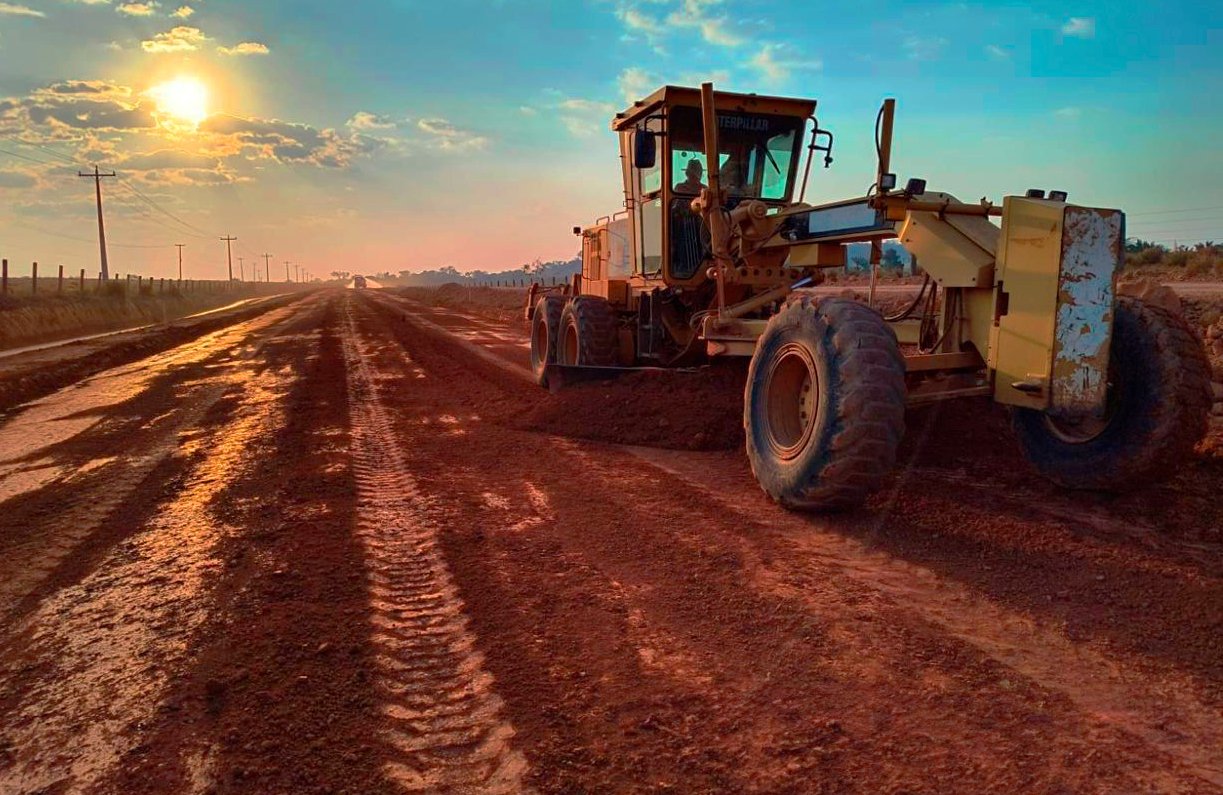 Obras de recuperação na RO-257 avançam; saindo de Ariquemes sentido distrito do 5° Bec