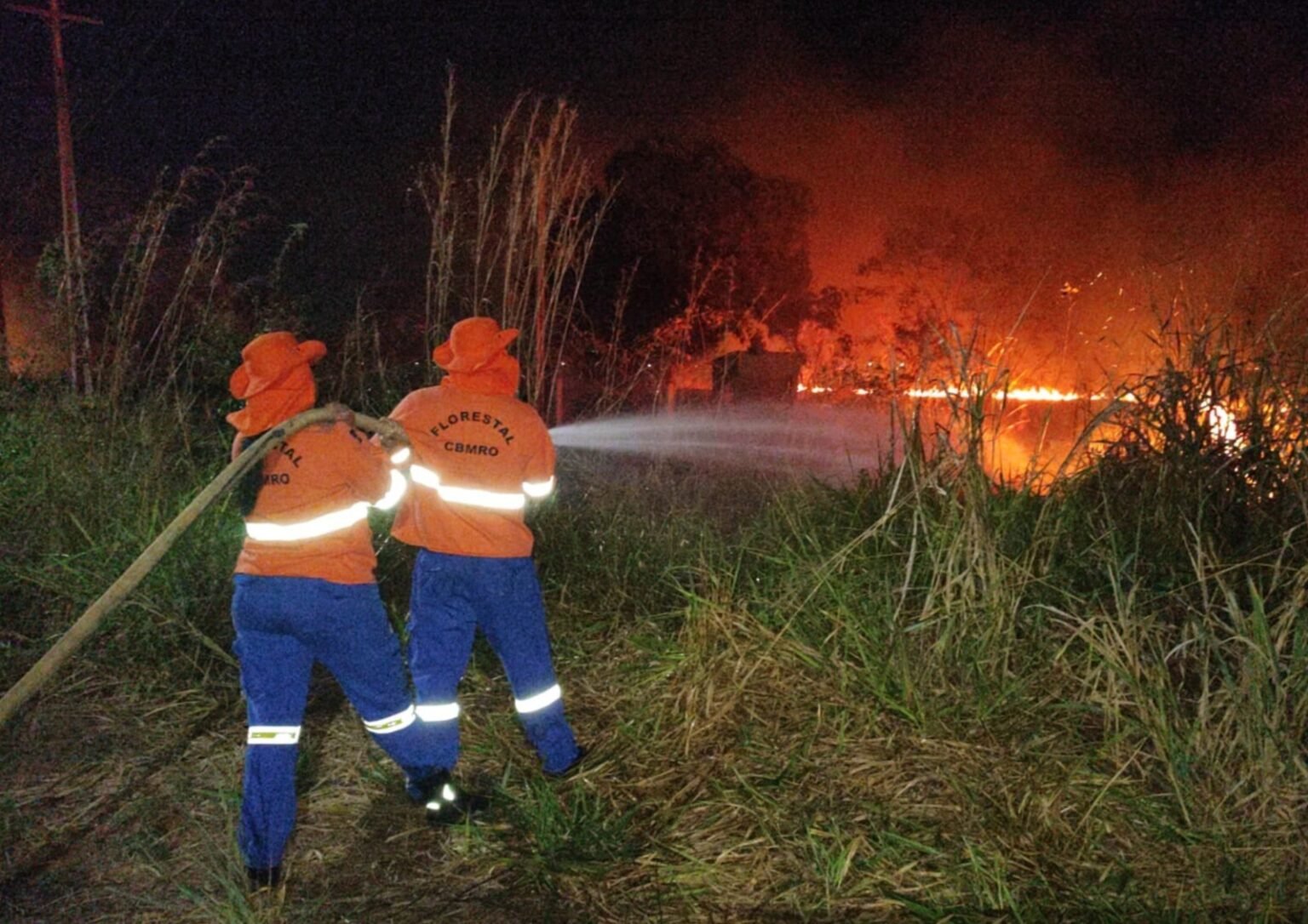 Rondônia decreta mobilização máxima de combate a incêndios florestais no estado