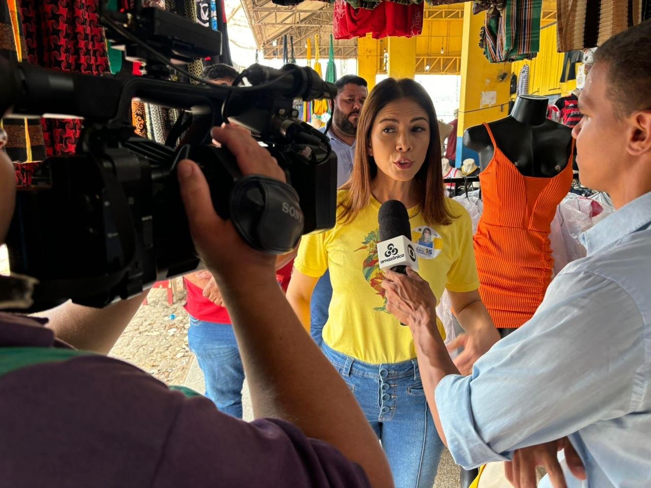 Em visita ao Shopping Popular, juíza Euma Tourinho ouve pedidos para reestruturação do local e mais segurança pública