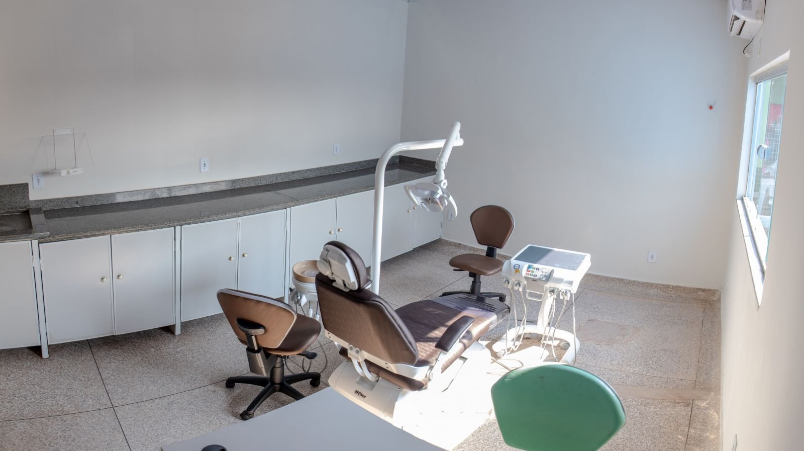 Serviços odontológicos gratuitos são oferecidos em unidades de saúde de Porto Velho