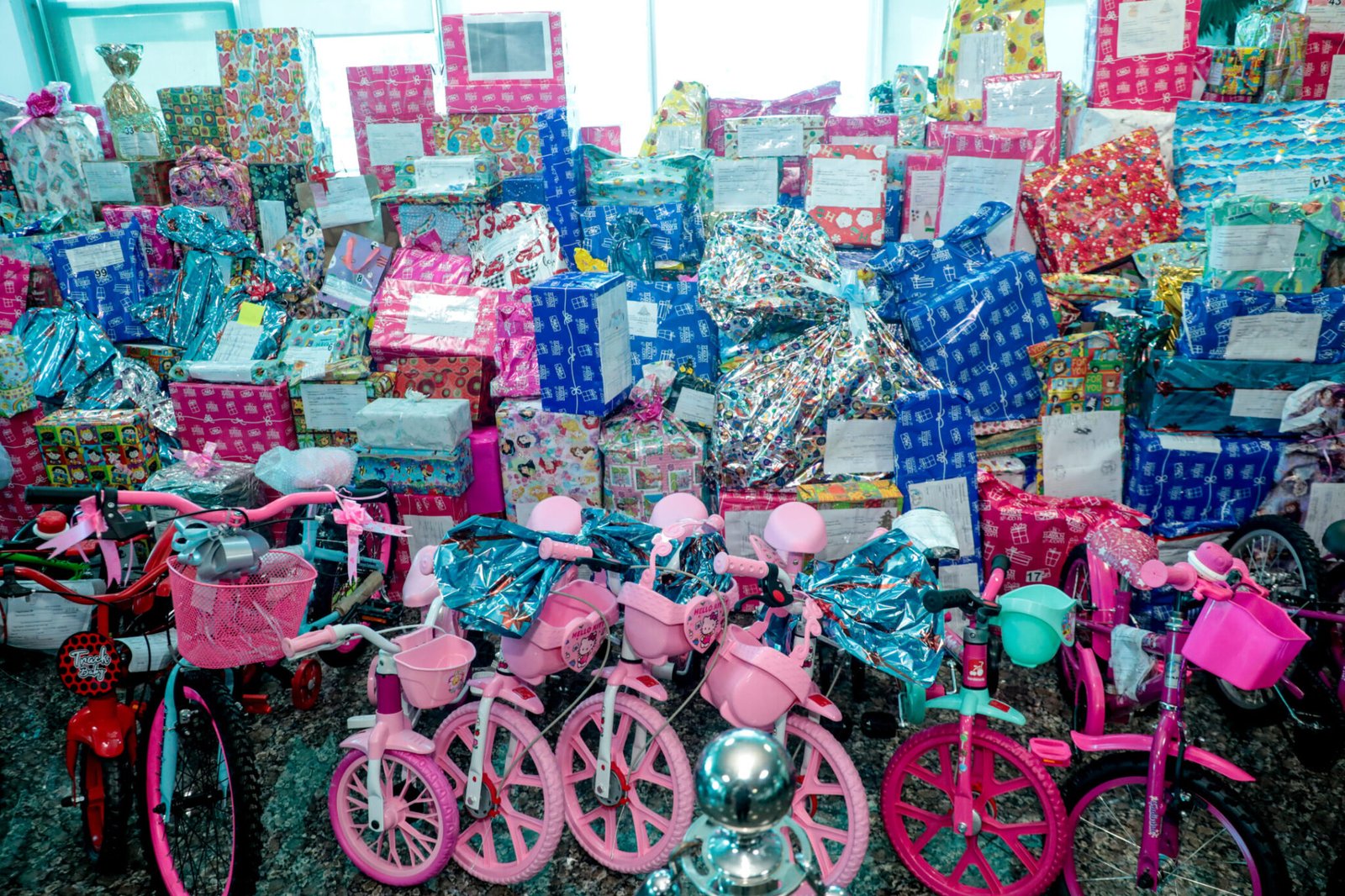 Servidores superam meta na campanha ‘Papai Noel dos Correios’