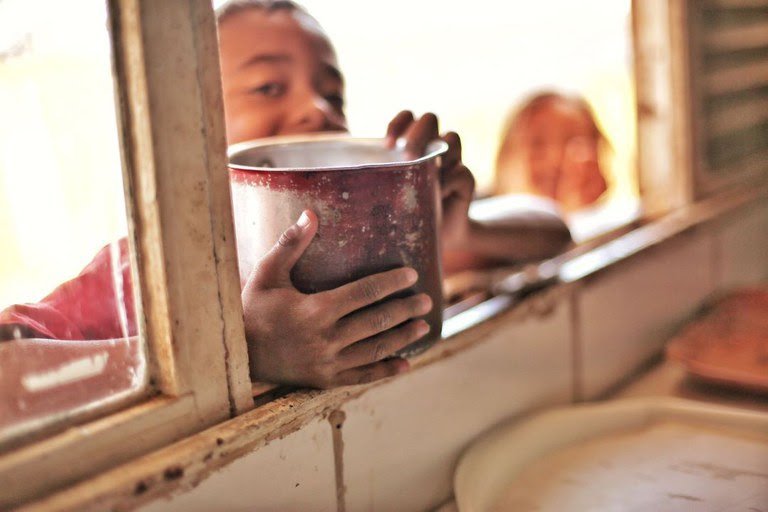 Inflação para famílias de renda muito baixa recuou de 0,75% para 0,26% em novembro, diz governo