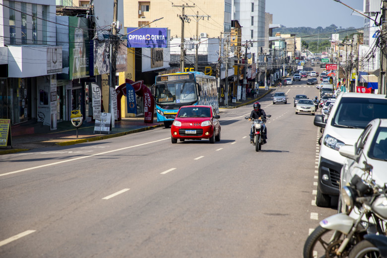 Ônibus deixarão de ter faixa de circulação exclusiva na avenida Sete de Setembro