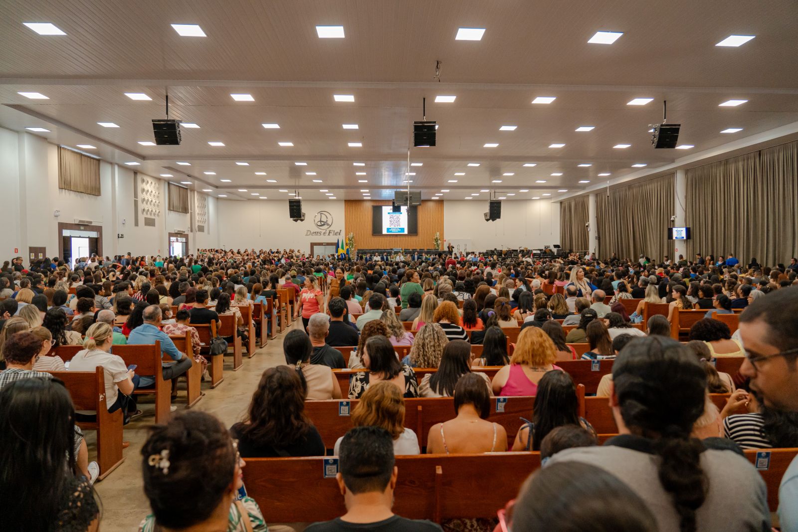 Durante evento, prefeito anuncia investimento de R$ 10 milhões na Educação