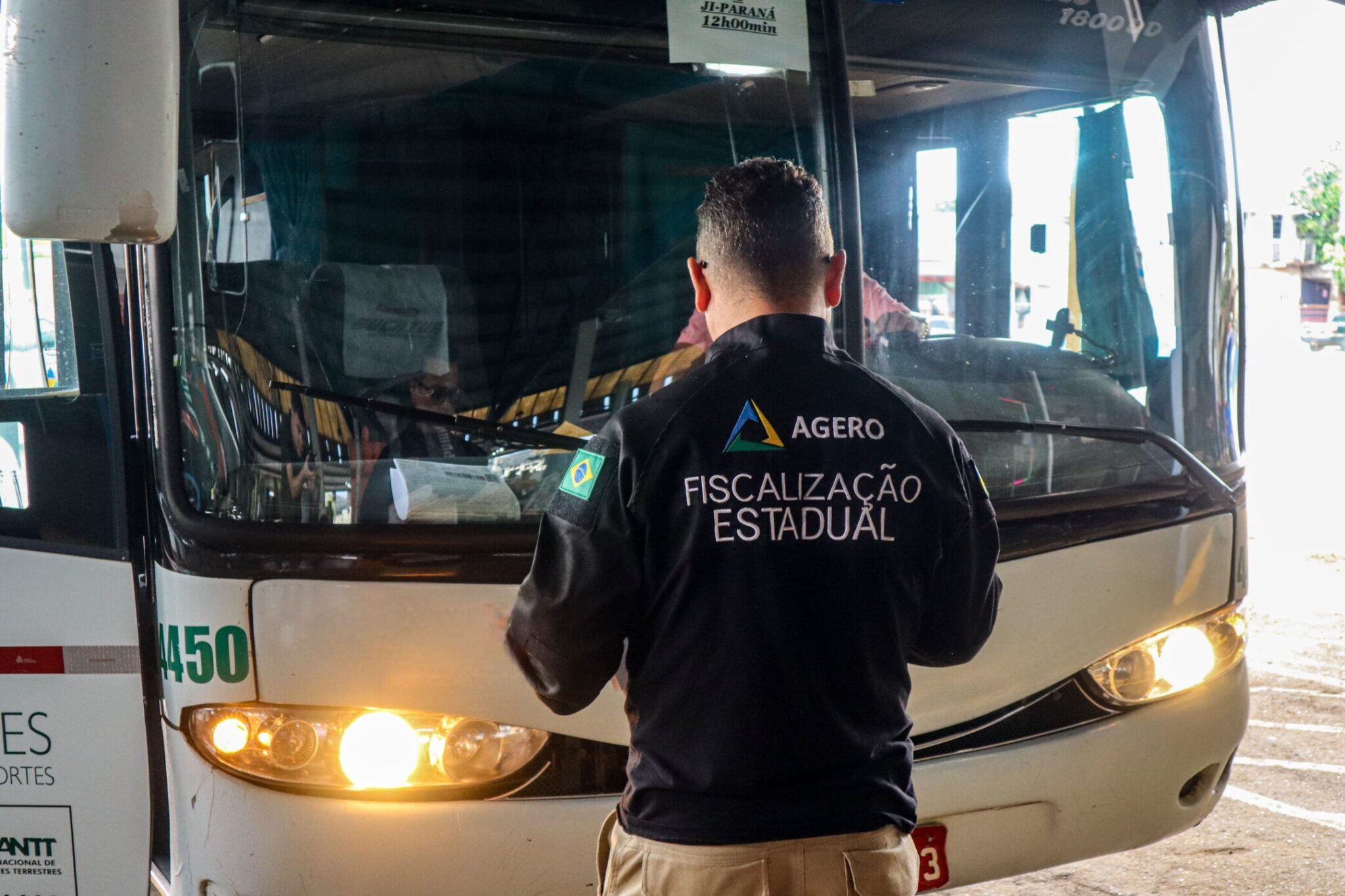 Rondônia intensifica fiscalização e garante segurança e regularidade no transporte intermunicipal em Porto Velho
