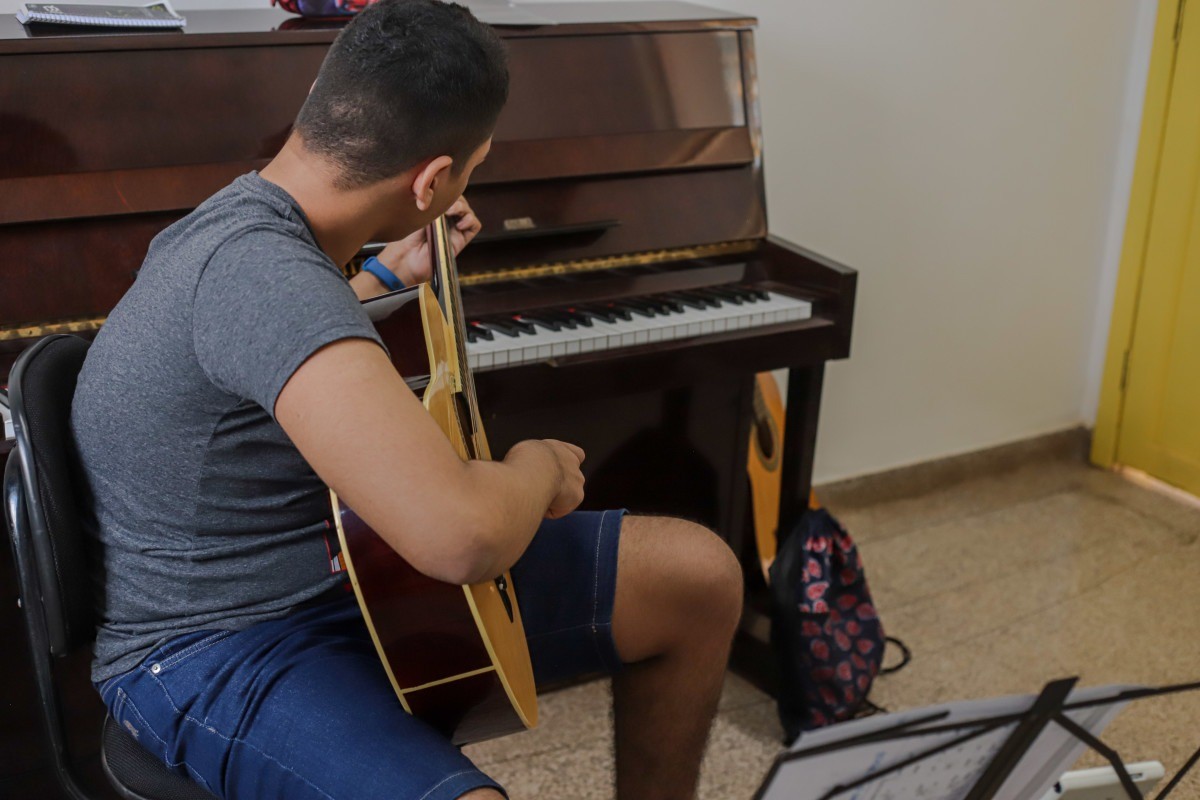 Som na Leste abre vagas para dança criativa, canto coral, teatro e instrumentos