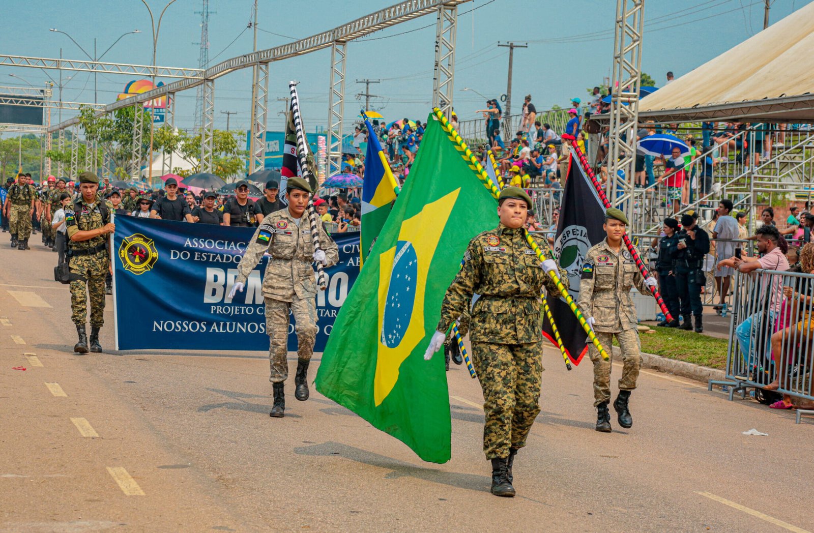 Tráfego na Avenida Governador Jorge Teixeira terá alteração durante Desfile da Independência em Porto Velho