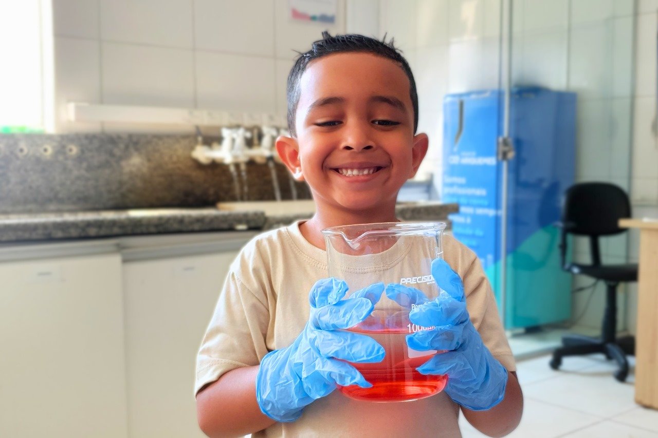 Curiosidade infantil inspira visita à Estação de Tratamento de Água