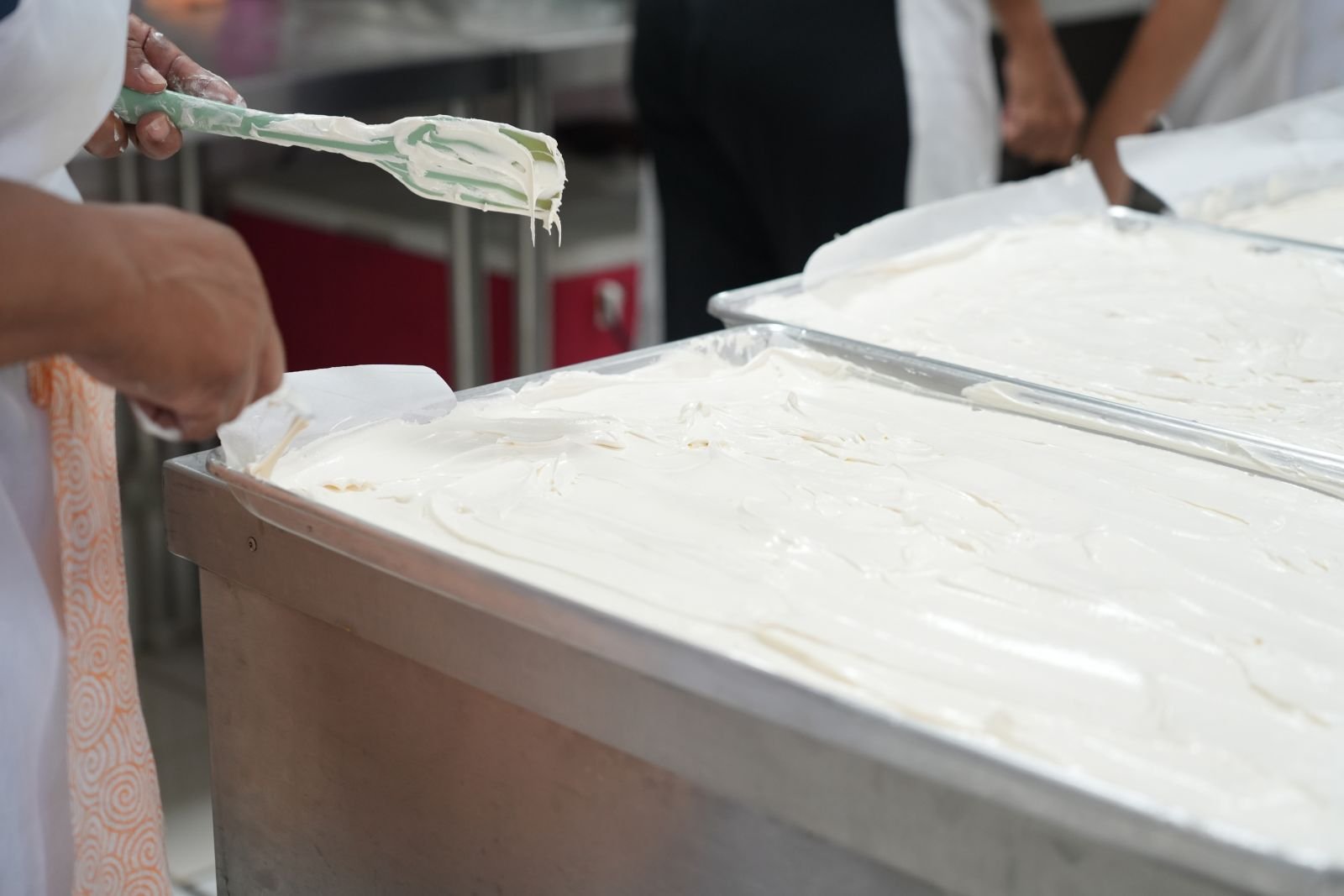 Maior bolo da região Norte está sendo preparado por mais de 60 voluntários e vai servir até 30 mil