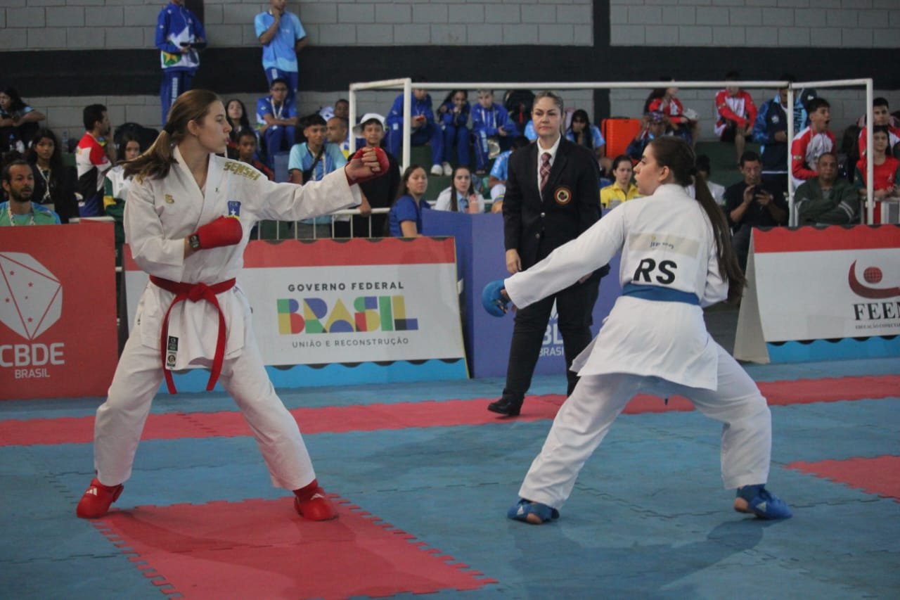 Estudante de São Francisco do Guaporé conquista a medalha de Bronze no karatê, em Uberlândia