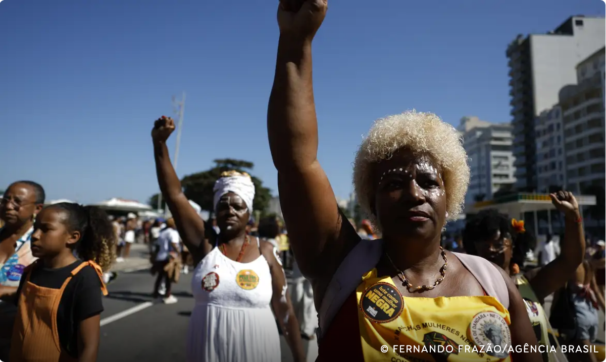 Mais da metade dos negros diz não saber como denunciar caso de racismo