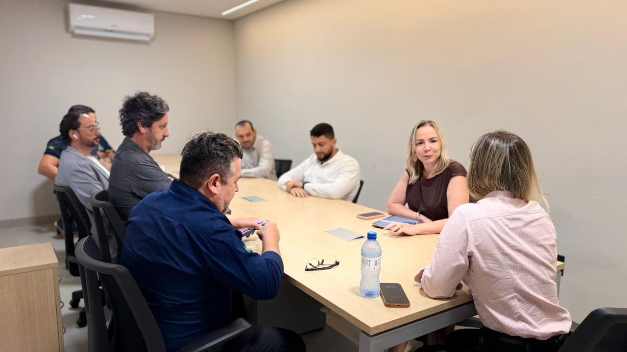 Reunião com a AGERO alinha operação de água e esgoto em Pimenta Bueno